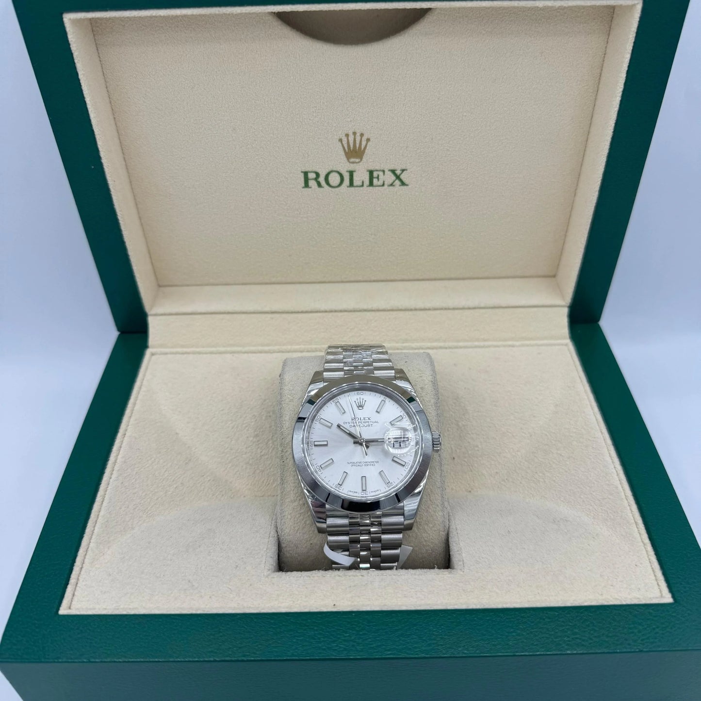 Rolex Steel Datejust 41 Watch - Smooth Bezel - Silver Index Dial - Jubilee Bracelet - 126300 sij