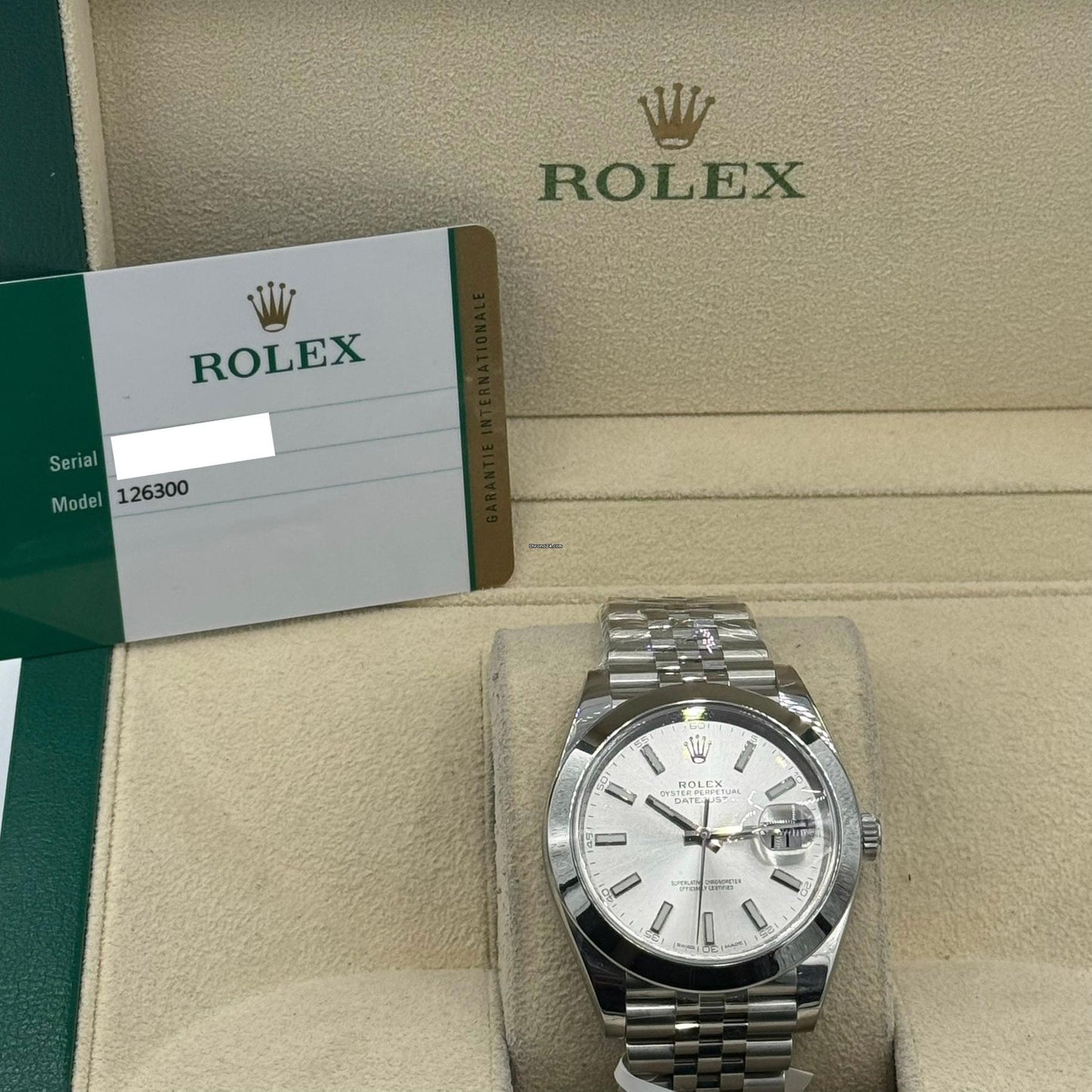 Rolex Steel Datejust 41 Watch - Smooth Bezel - Silver Index Dial - Jubilee Bracelet - 126300 sij