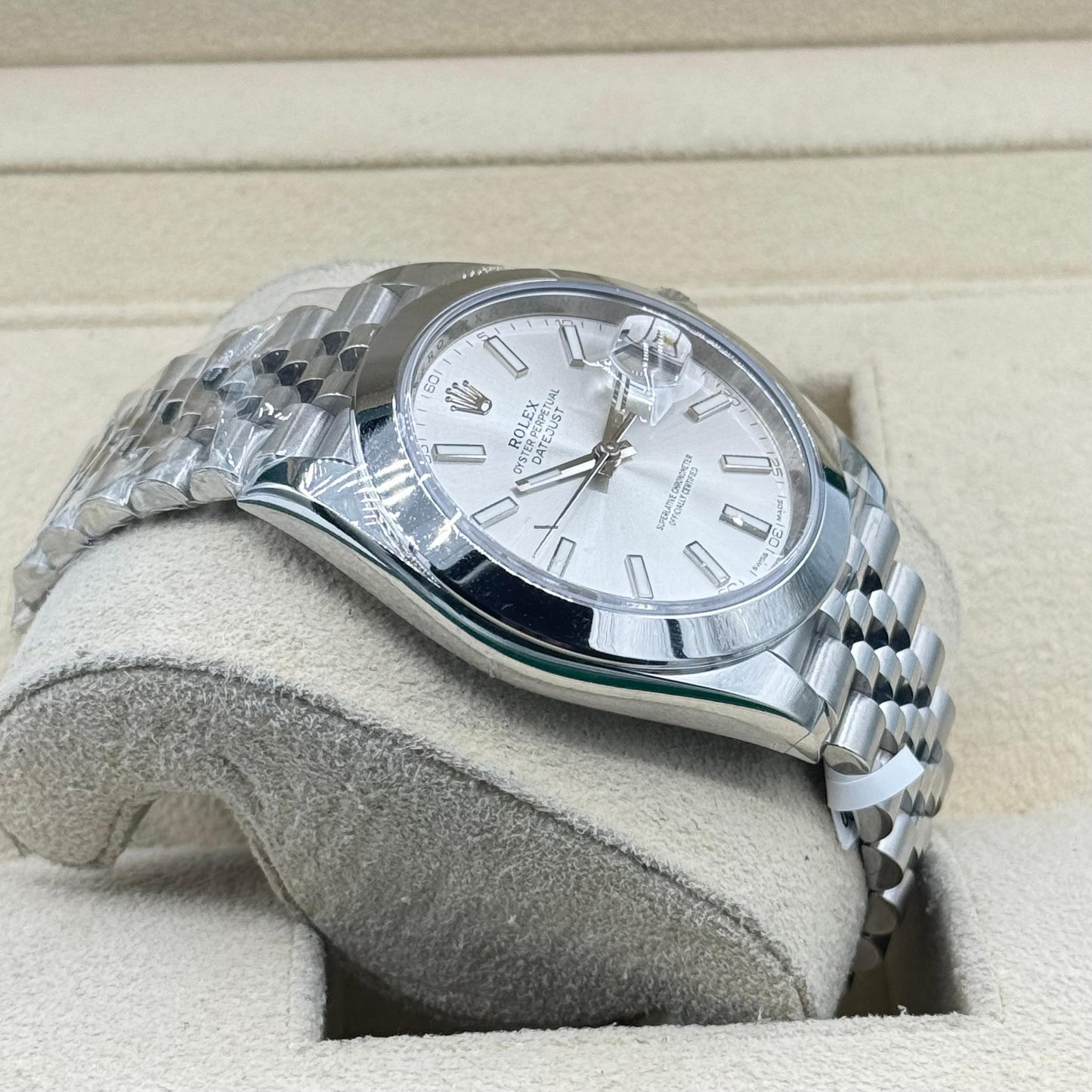 Rolex Steel Datejust 41 Watch - Smooth Bezel - Silver Index Dial - Jubilee Bracelet - 126300 sij