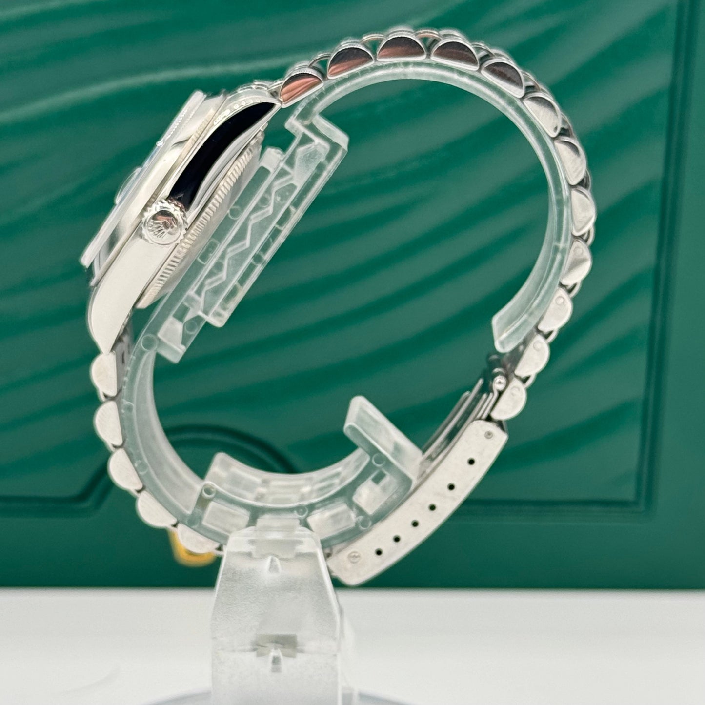 Rolex Datejust 31 Watch - Smooth Bezel - Black Diamond Dial - Oyster Bracelet - 78240