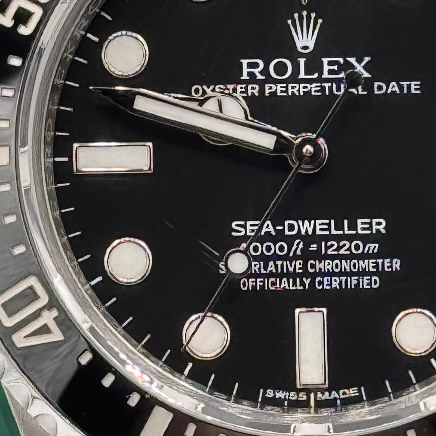 Rolex Sea-Dweller 116600 40MM With Black Ceramic Bezel And Stainless Steel Oyster Bracelet
