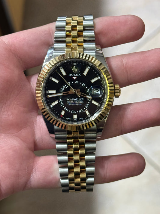 Rolex Yellow Rolesor Oyster Perpetual Sky-Dweller - Black Index Dial - Jubilee Bracelet - 326933 bkij