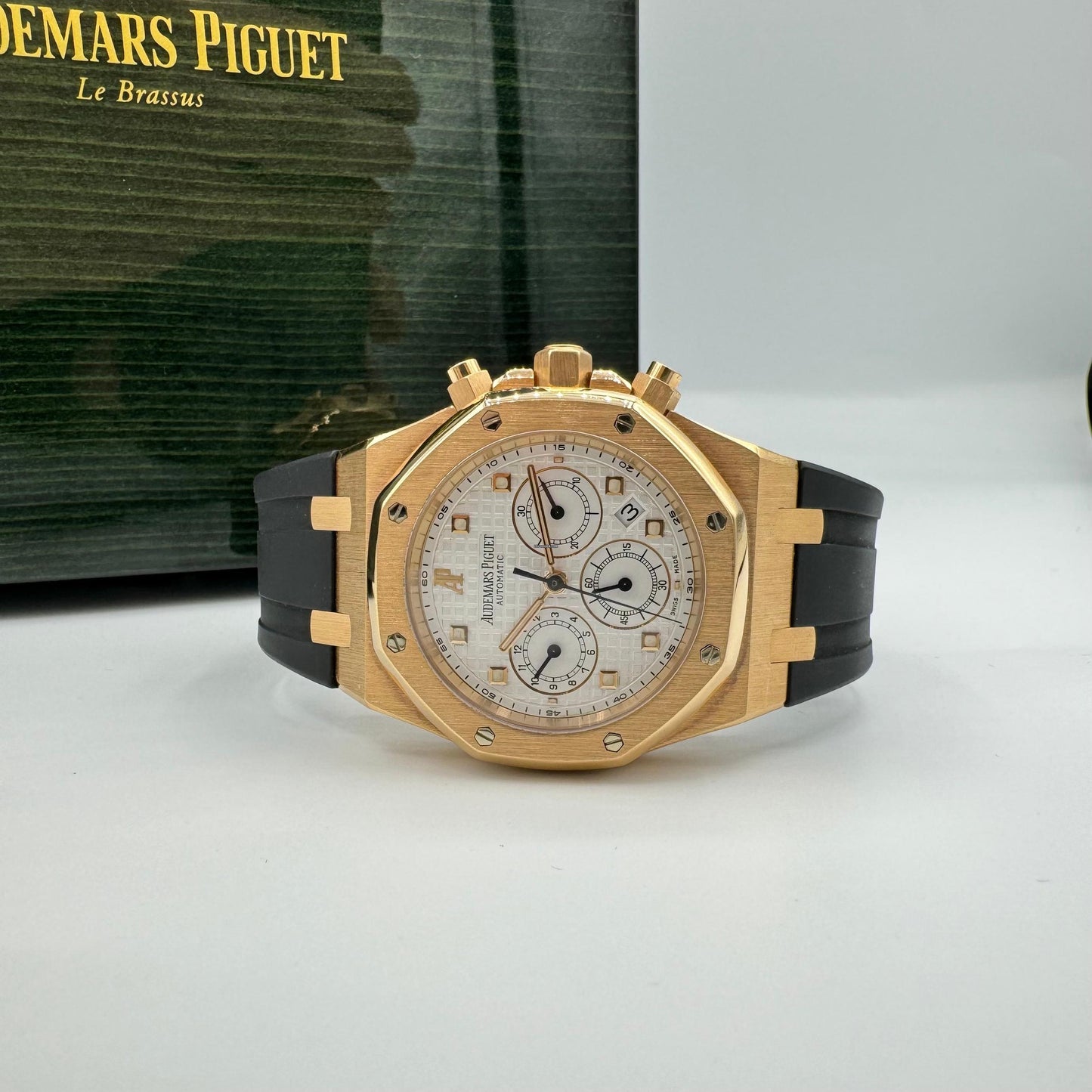 Audemars Piguet Royal Oak Chronograph 39mm Silver Toned Dial 26022OR.OO.1220OR.02