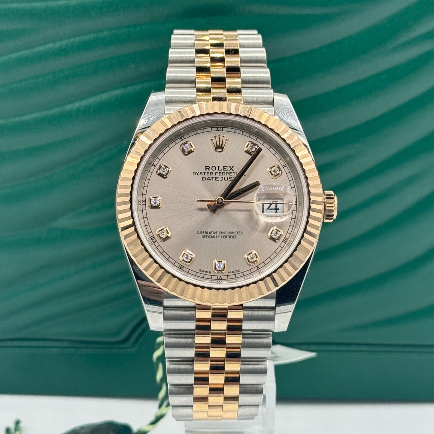 Rolex Steel and Everose Rolesor Datejust 41 Watch - Fluted Bezel - Sundust Diamond Dial - Jubilee Bracelet - 126331 sudj