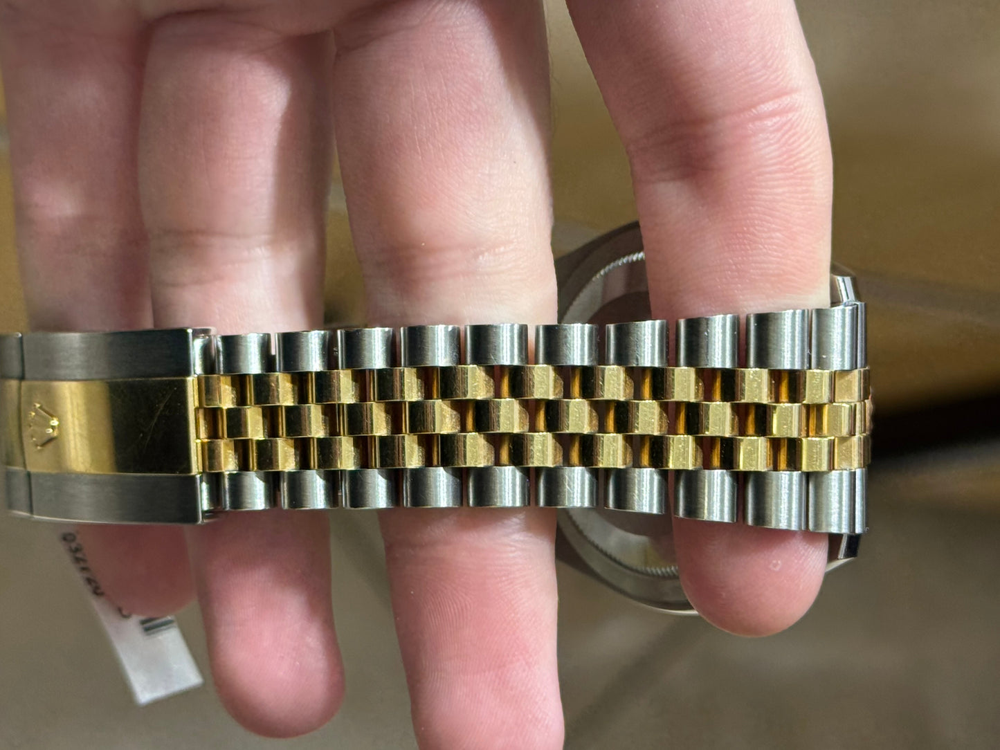 Rolex Yellow Rolesor Oyster Perpetual Sky-Dweller - Black Index Dial - Jubilee Bracelet - 326933 bkij