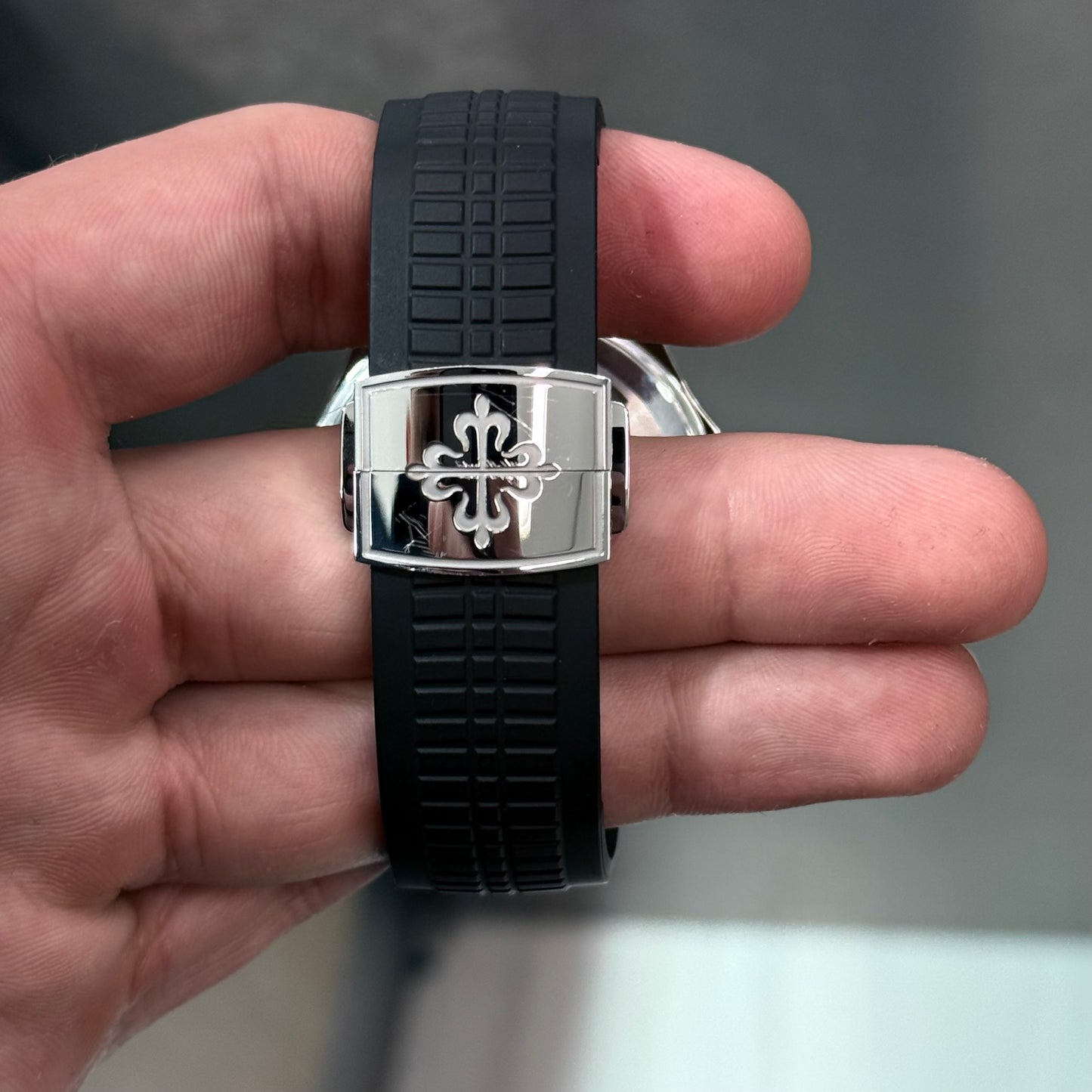 Patek Philippe Aquanaut 5167A-001 Black Dial on Strap Complete 2021