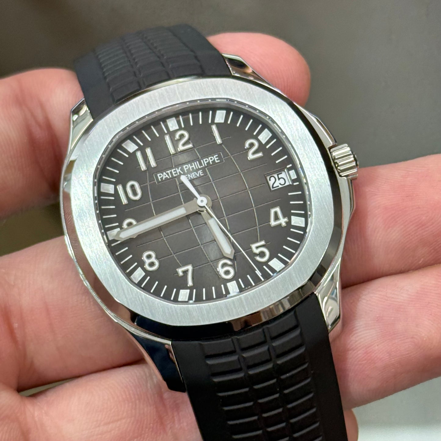 Patek Philippe Aquanaut 5167A-001 Black Dial on Strap Complete 2021