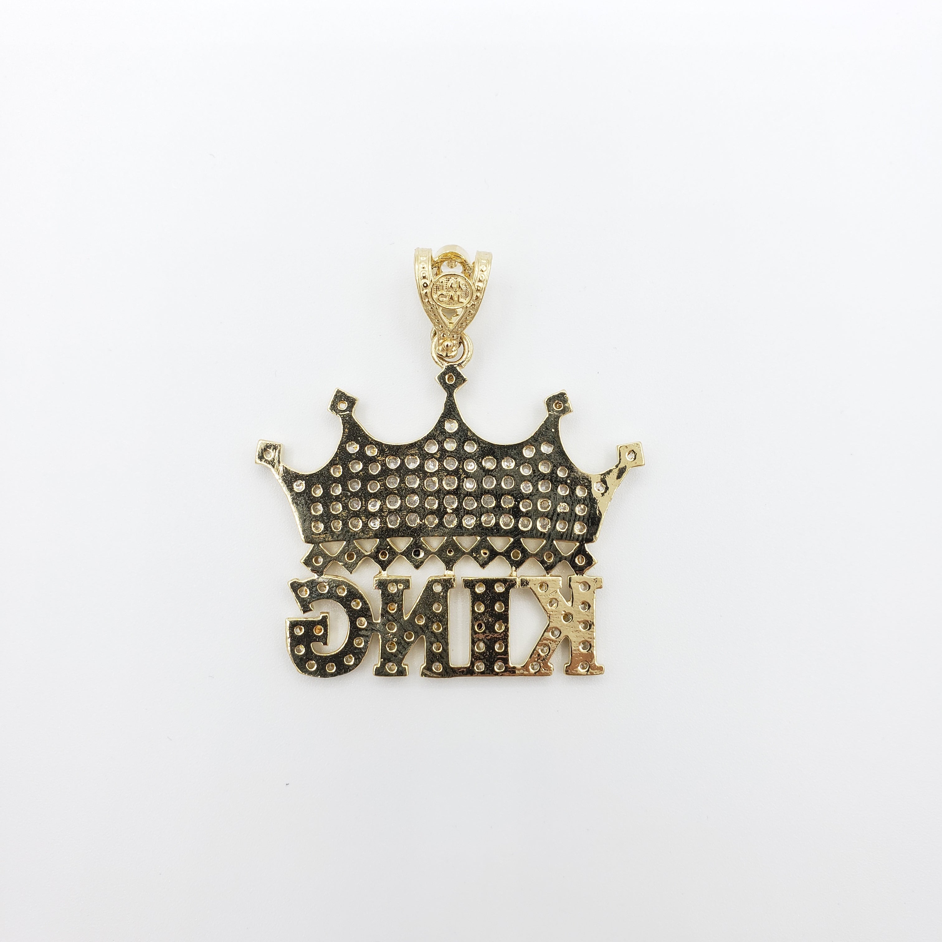 King deals crown pendant